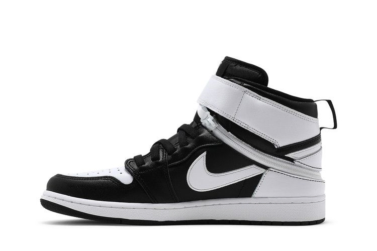 air-jordan-1-high-flyease-black-white-cq3835-011_02