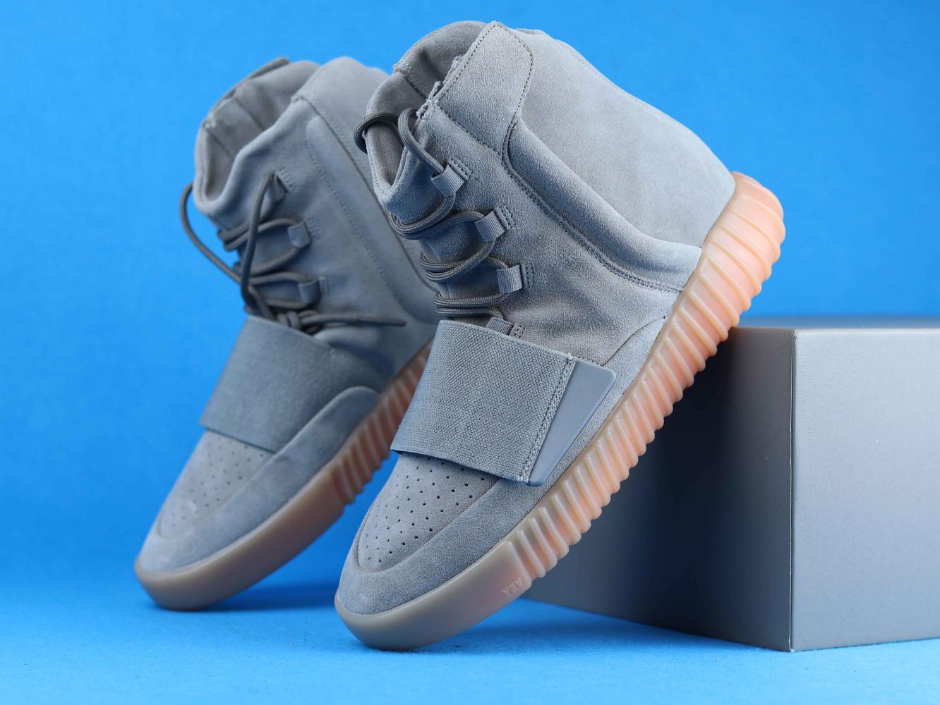 adidas-Yeezy-Boost-750-Light-Grey-Glow-In-the-Dark-12