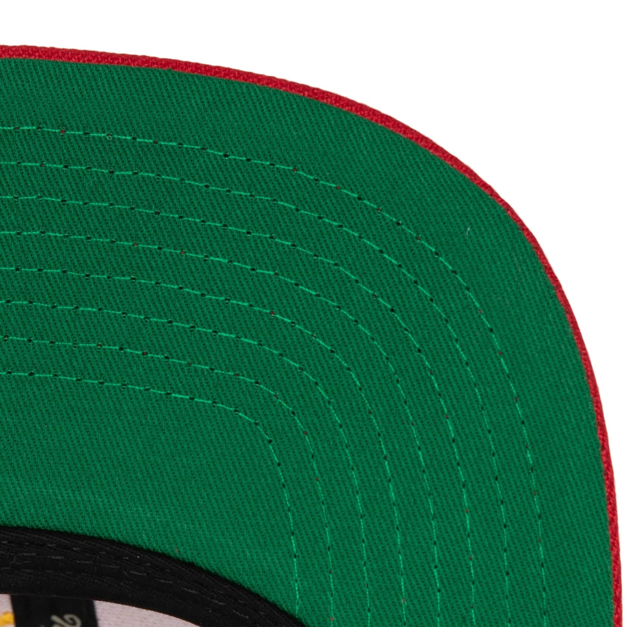 Mitchell-Ness-Retroline-Snapback-HWC-Houston-Rockets-Hat-2