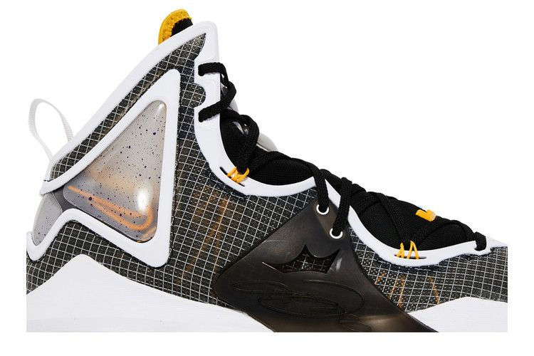 Кроссовки Nike LeBron 19 'Graduate'
