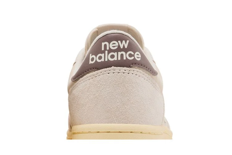 Кроссовки New Balance T500 'Bisque Linen'