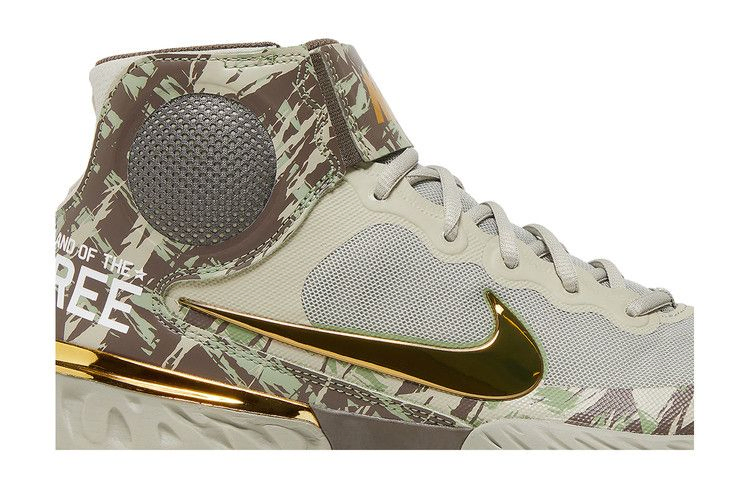 Кроссовки Nike Alpha Huarache Elite 3 Mid 'Armed Forces Day 2022'