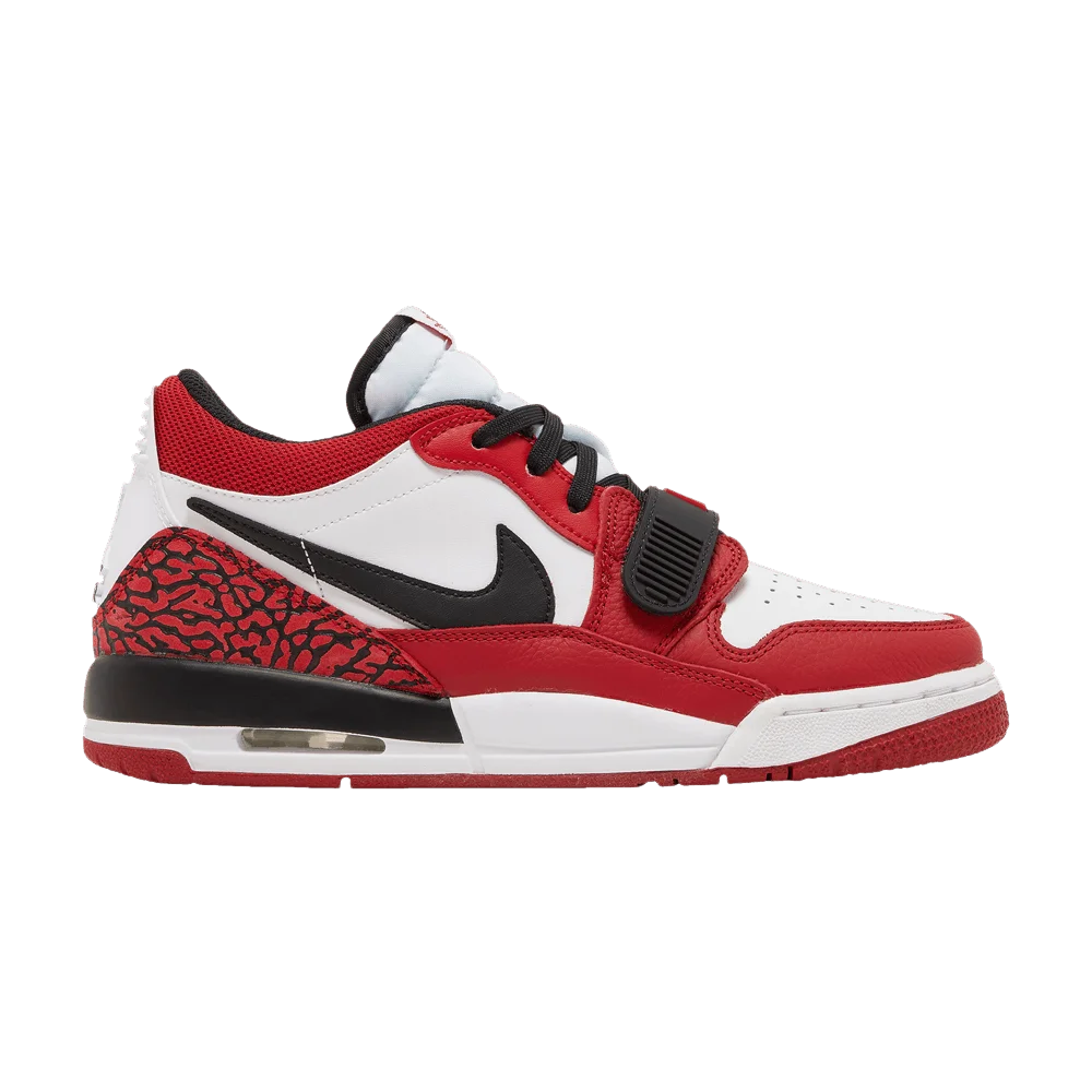 Krossovki-Air-Jordan-Legacy-312-Low-GS-Chicago-Red