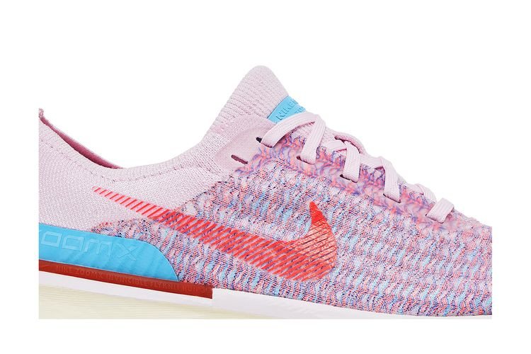 Кроссовки Nike Wmns ZoomX Invincible 3 'Pink Foam Racer Blue'