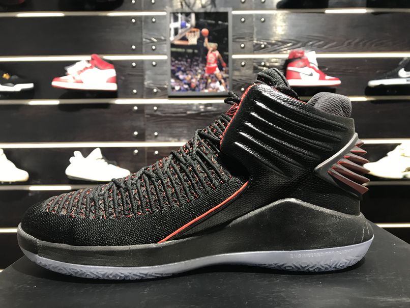 Кроссовки Air Jordan 32 Banned MJ Day