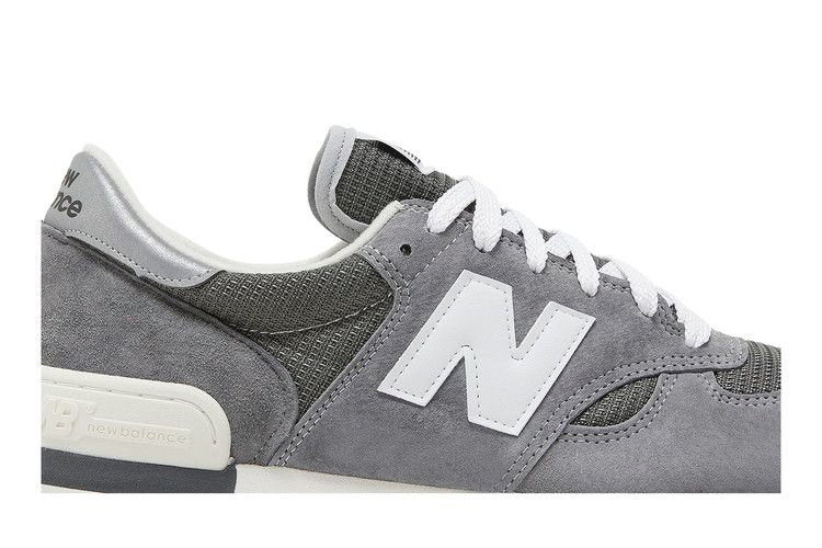 990v1-made-in-usa-grey-m990gr1_01