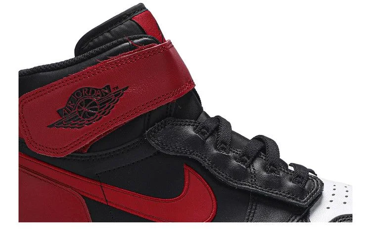 Кроссовки Air Jordan 1 High FlyEase 'Black Toe'