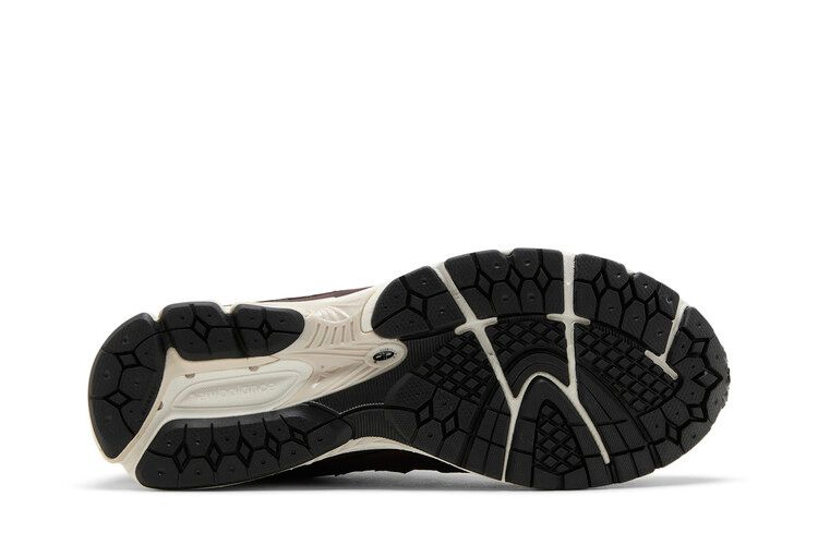 Кроссовки New Balance 2002R GORE-TEX 'Black Coffee'
