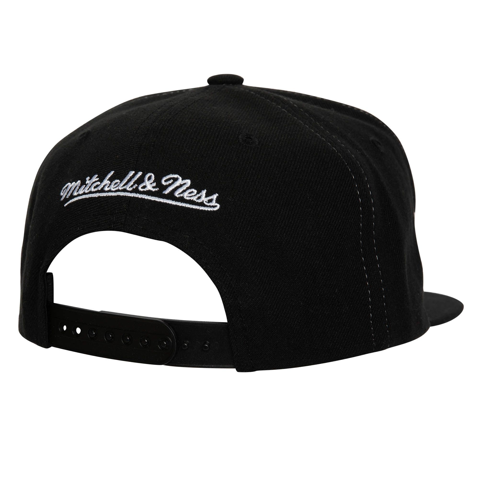 Бейсболка Mitchell & Ness Full Frontal Snapback Brooklyn Nets Hat