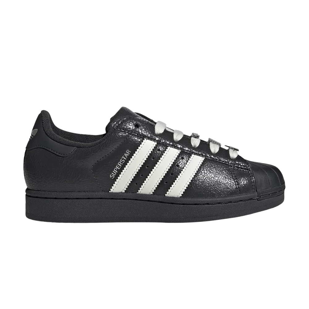 Krossovki-adidas-Wmns-Superstar-2-Carbon-Off-White-Silver-Metallic