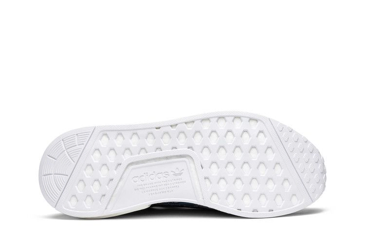 sneakersnstuff-x-nmd_r1-rk-datamosh-2-0-db2842_03