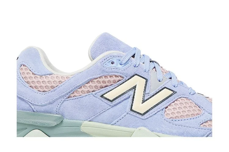 Krossovki-The-Whitaker-Group-x-New-Balance-9060-Missing-Pieces-Pack-Daydream-Blue-1