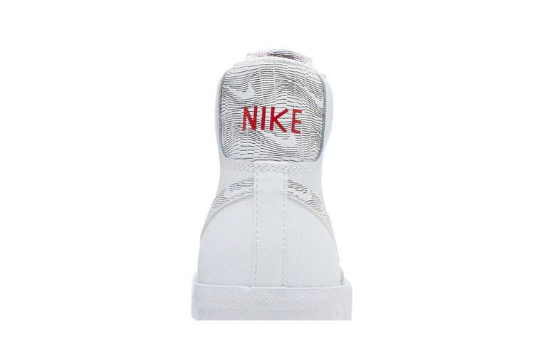 blazer-mid-77-gs-white-logo-print-dj4624-100_06