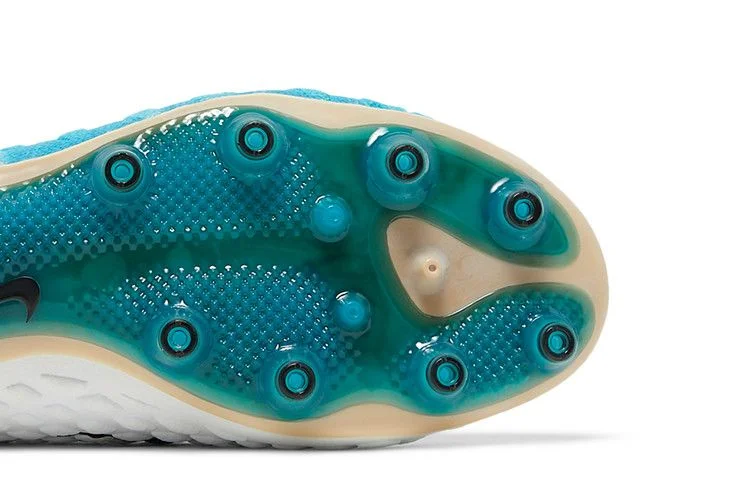 Krossovki-Nike-Hypervenom-Phantom-3-DF-AG-Pro-4