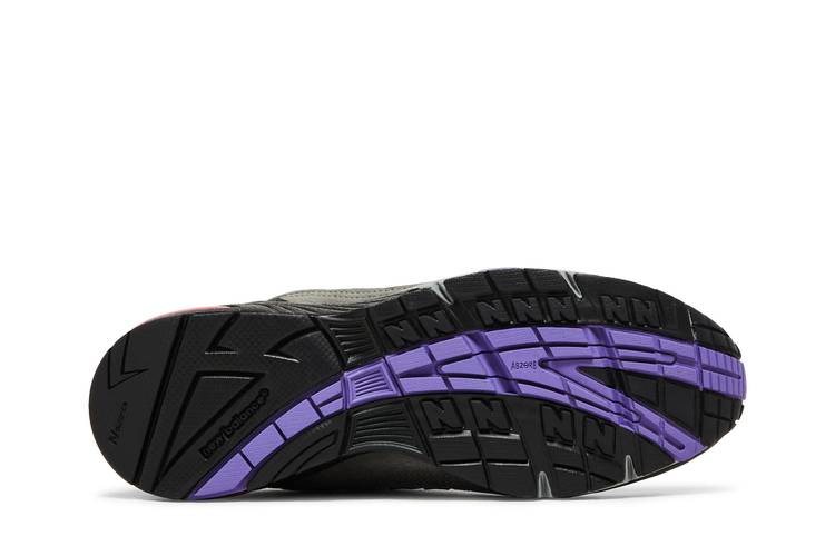 palace-x-wmns-991-made-in-england-black-ultra-violet-w991ple_03