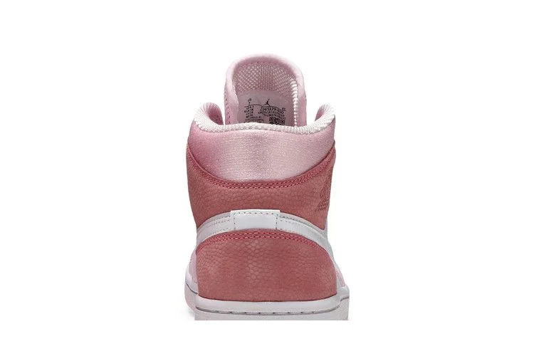 Кроссовки Wmns Air Jordan 1 Mid 'Digital Pink'