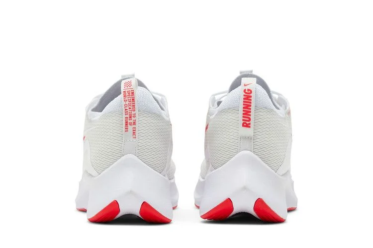 Кроссовки Nike Zoom Fly 4 'Platinum Tint Siren Red'