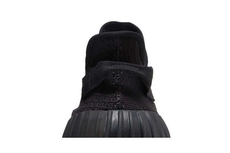 Кроссовки adidas Yeezy Boost 350 V2 'Onyx'