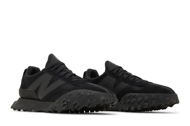 xc-72-triple-black-uxc72sc_07