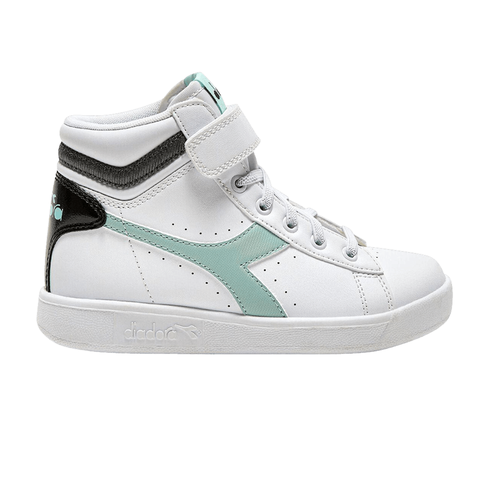 game-p-high-little-kid-white-icy-morn-101176726-d1074