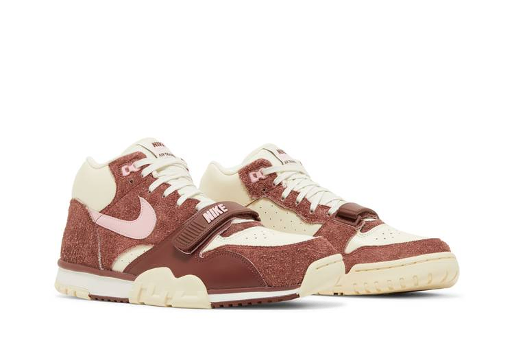 air-trainer-1-valentine-s-day-dm0522-201_07