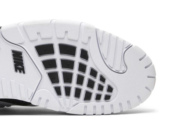 air-trainer-cruz-wolf-grey-777535-001_04