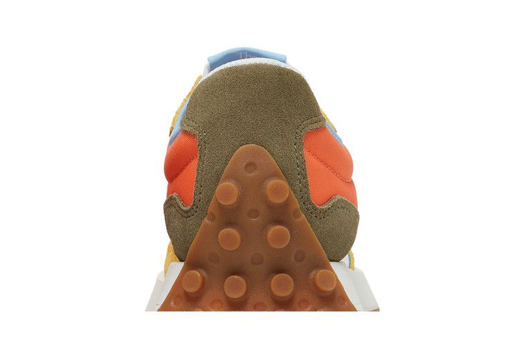 Кроссовки New Balance 327 'Wheat Field Red Clay'