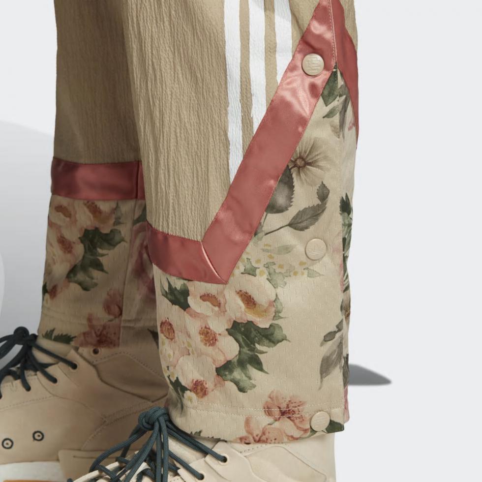 adidas-x-Eric-Emanuel-Pants-Stone-Khaki-9