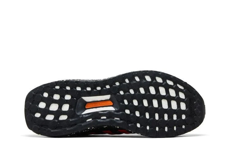 Krossovki-adidas-Wmns-UltraBoost-5.0-DNA-Black-Wonder-Red-Speckled-3