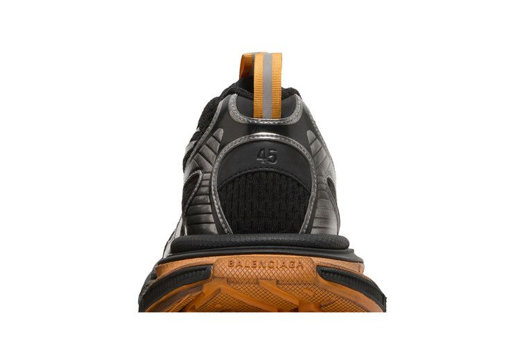 Кроссовки Balenciaga 3XL Sneaker 'Worn-Out - Black Orange'