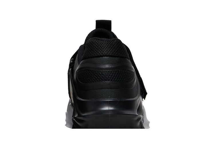 Кроссовки Nike Savaleos 'Black White'