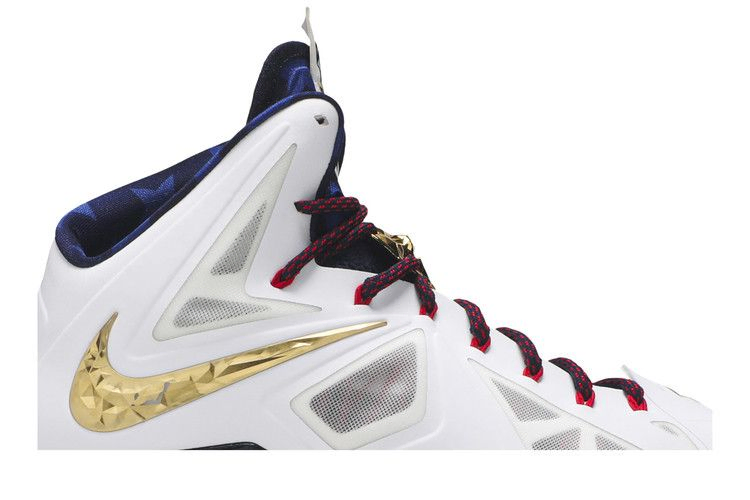 lebron-10-sport-pack-gold-medal-542244-100_01