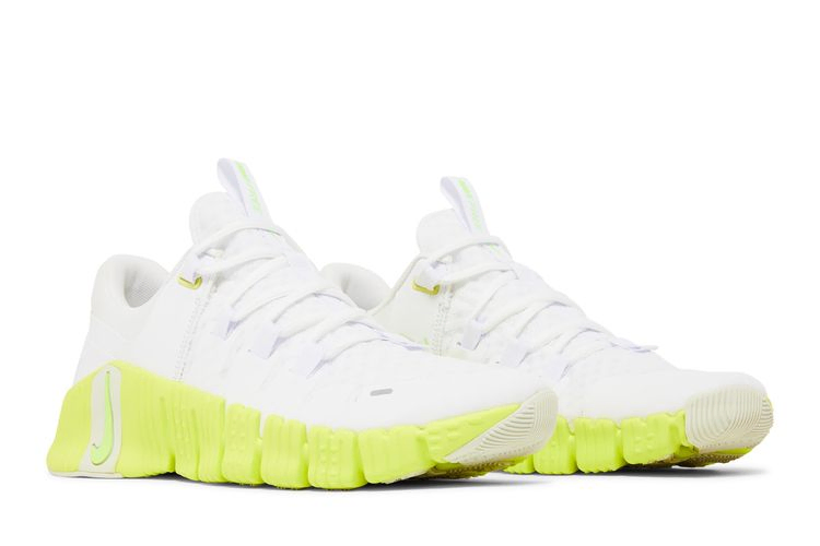 wmns-free-metcon-5-white-lime-blast-dv3950-106_07