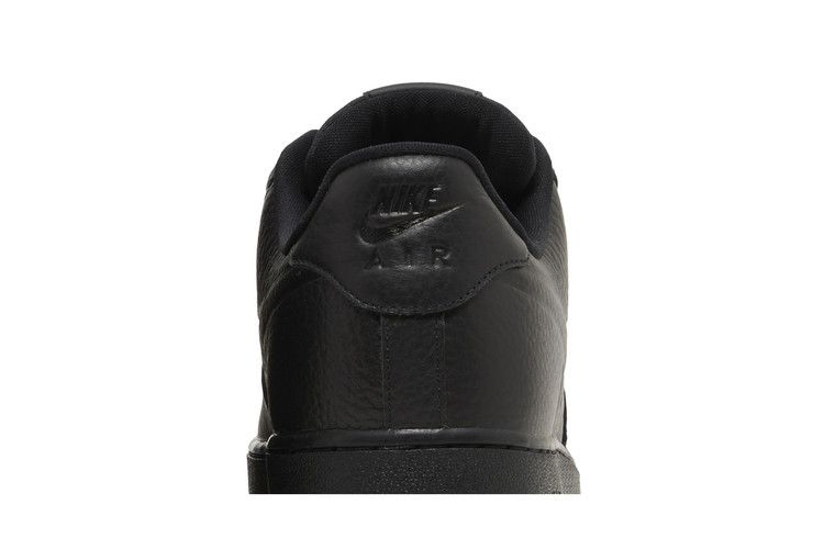 Кроссовки Nike Air Force 1 '07 Pro-Tech 'Triple Black'