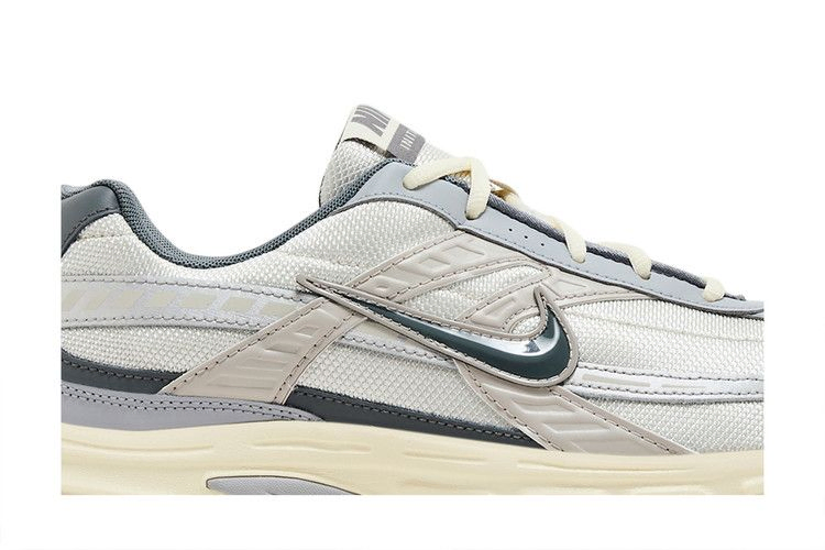 initiator-light-bone-metallic-silver-hq1179-001_01