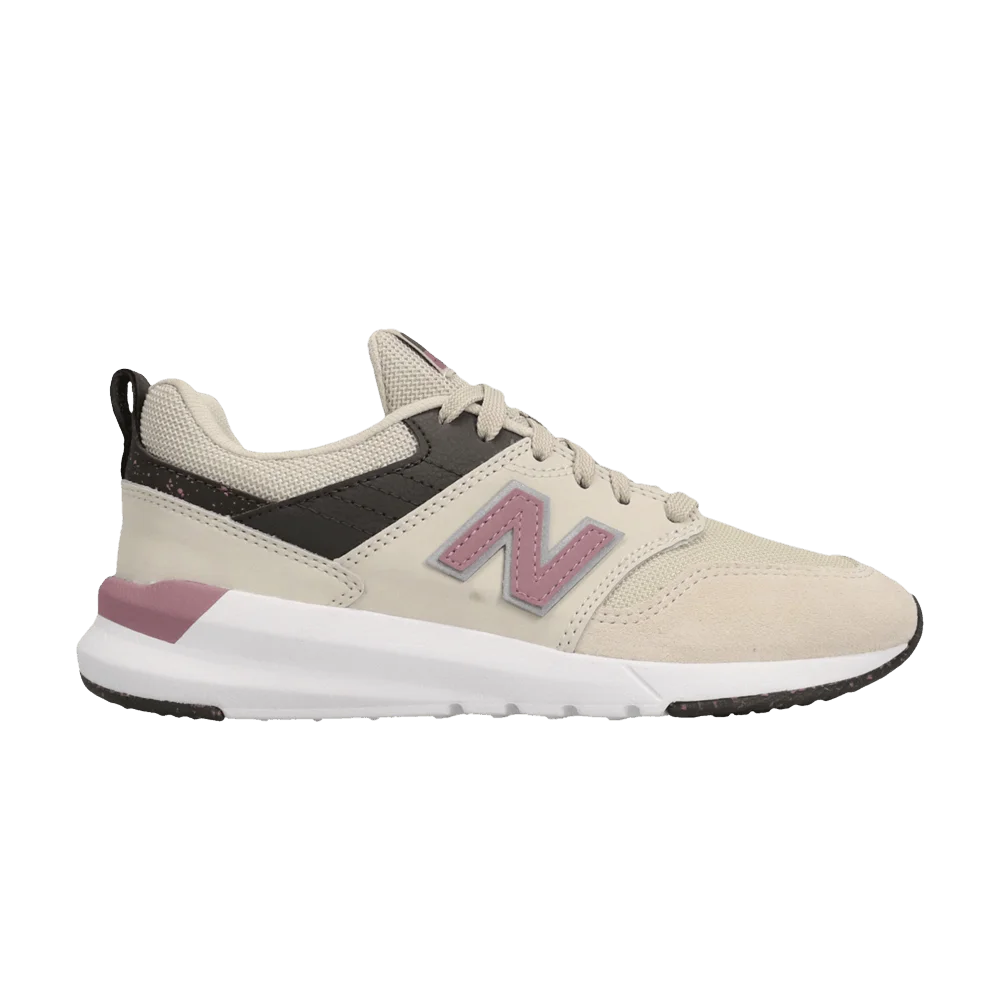 Krossovki-New-Balance-Wmns-009v1-Beige-Pink