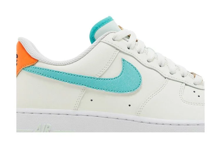 Кроссовки Nike Air Force 1 '07 LV8 'Be The One'