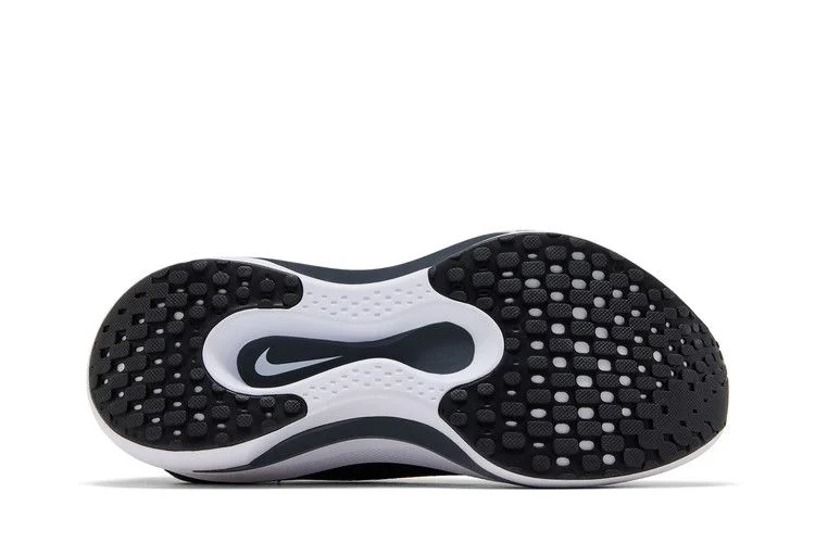Krossovki-Nike-Wmns-Reina-EasyOn-Black-White-3