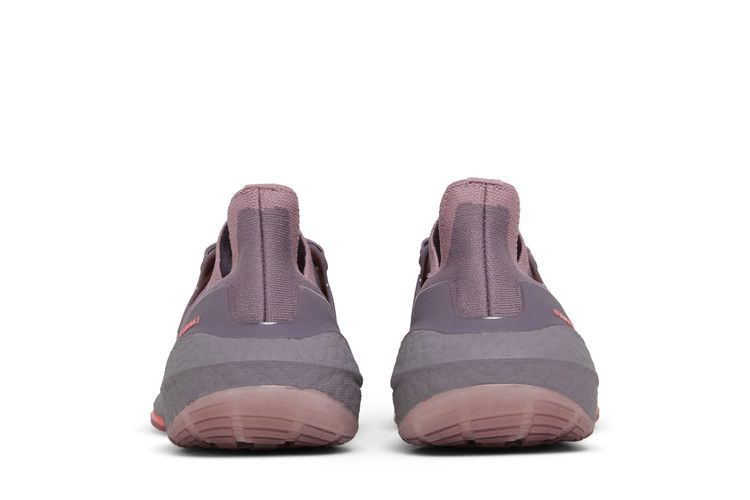 Кроссовки adidas Wmns UltraBoost 22 'Legacy Purple'