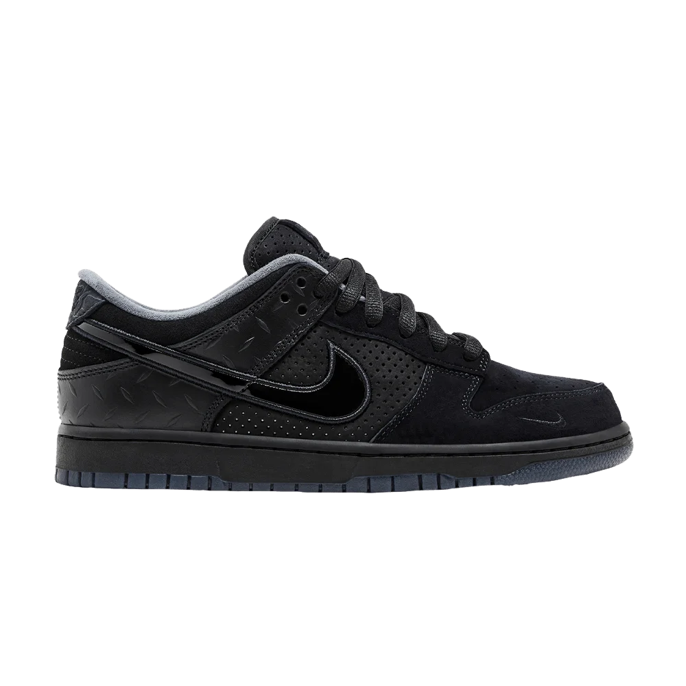Krossovki-Nike-Dunk-Low-What-the-Duck-University-of-Oregon-Alternate-PE