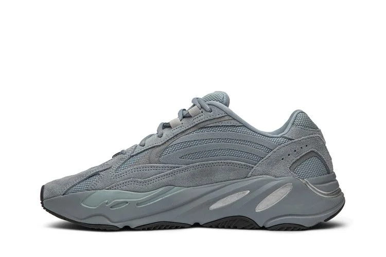 Кроссовки adidas Yeezy Boost 700 V2 'Hospital Blue'