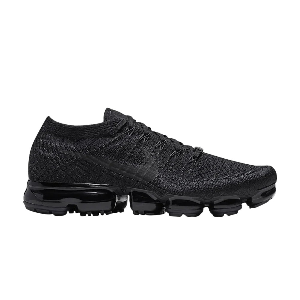 Krossovki-Air-VaporMax-Triple-Black-NikePlus-Exclusive