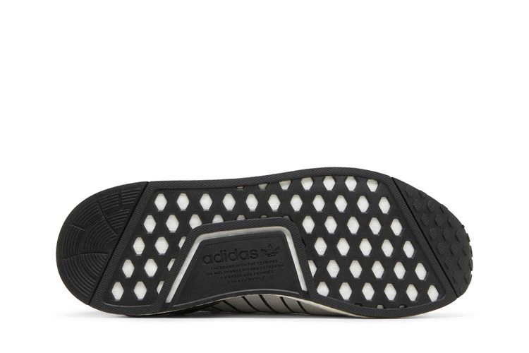 nmd_r1-v2-grey-black-gw4710_03