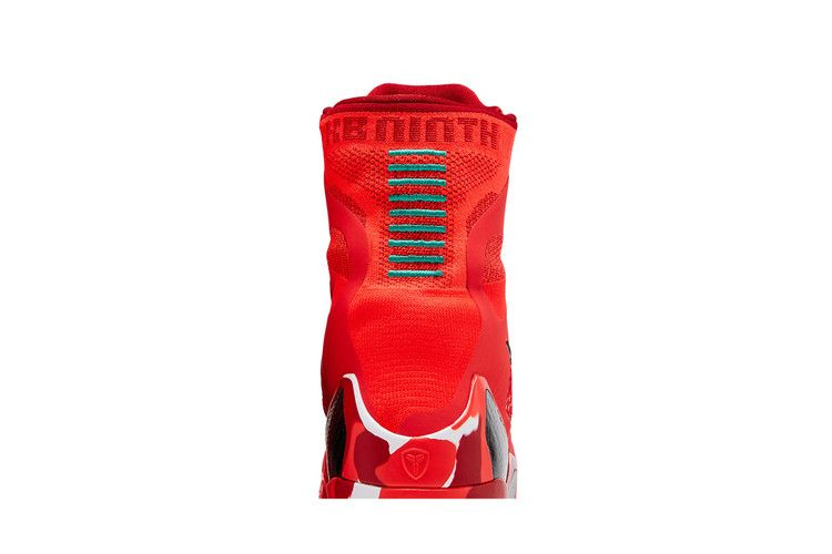 Кроссовки Nike Kobe 9 Elite Protro 'Christmas' 2024
