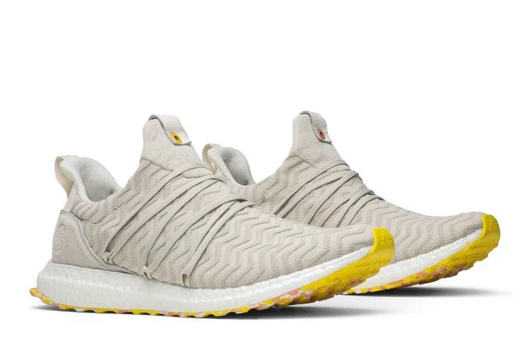 Krossovki-A-Kind-Of-Guise-x-adidas-UltraBoost-AKOG-7