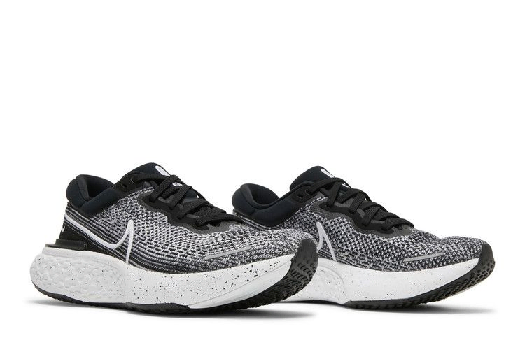 zoomx-invincible-run-flyknit-black-white-ct2228-103_07