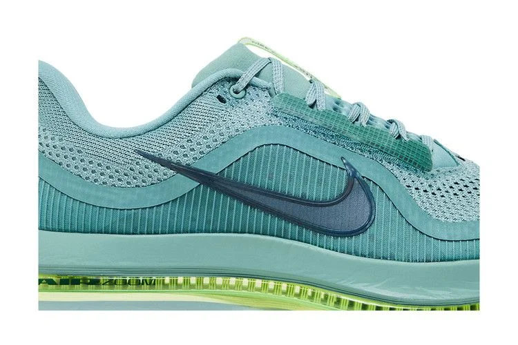 Кроссовки Nike Pegasus Premium 'Cannon'