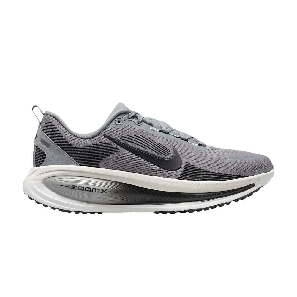 Кроссовки Nike Vomero 18 'Wolf Grey Pure Platinum'