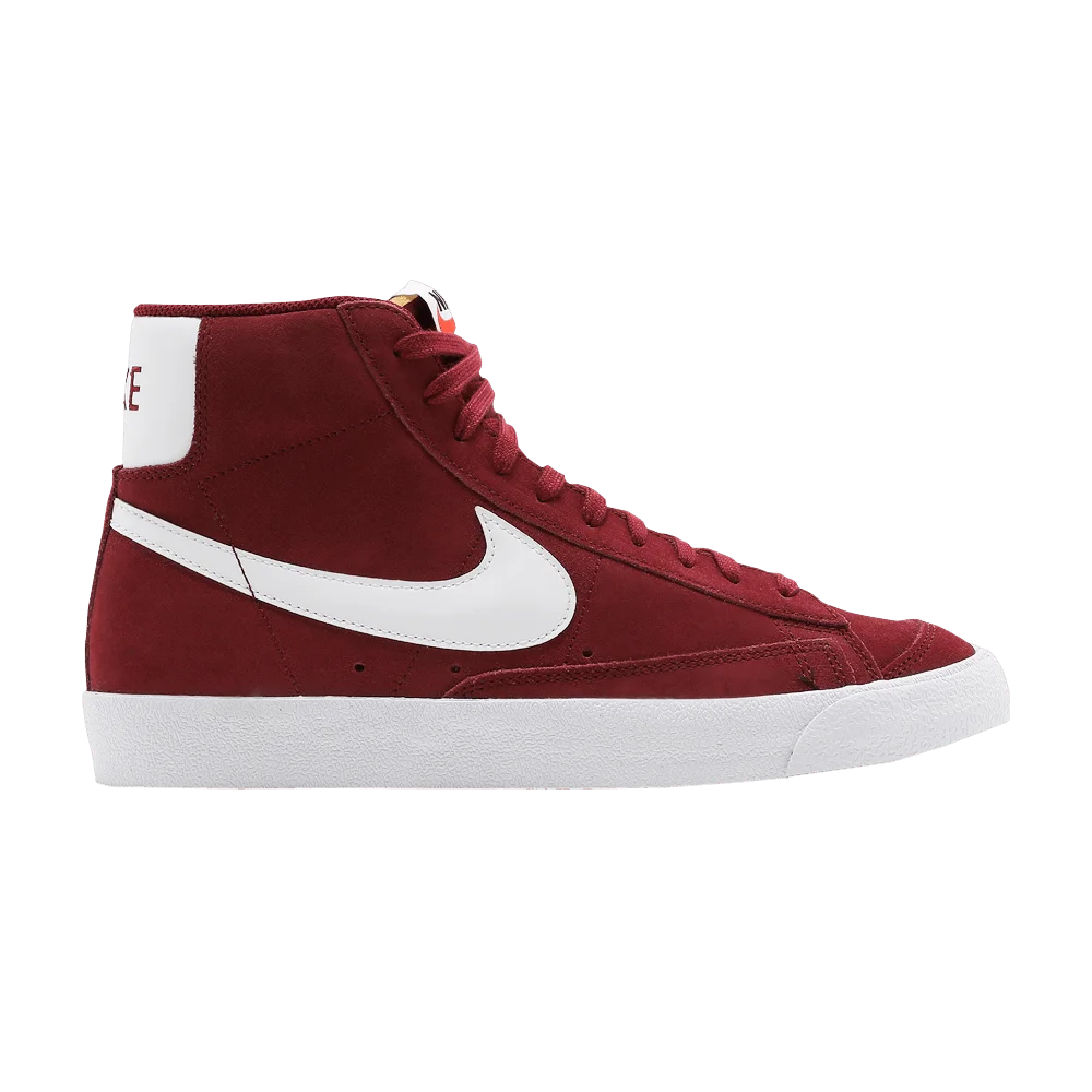 Krossovki-Nike-Blazer-Mid-77-Suede-Team-Red