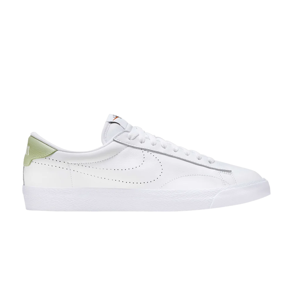 Krossovki-Nike-Tennis-Classic-AC-White-Olive-Aura
